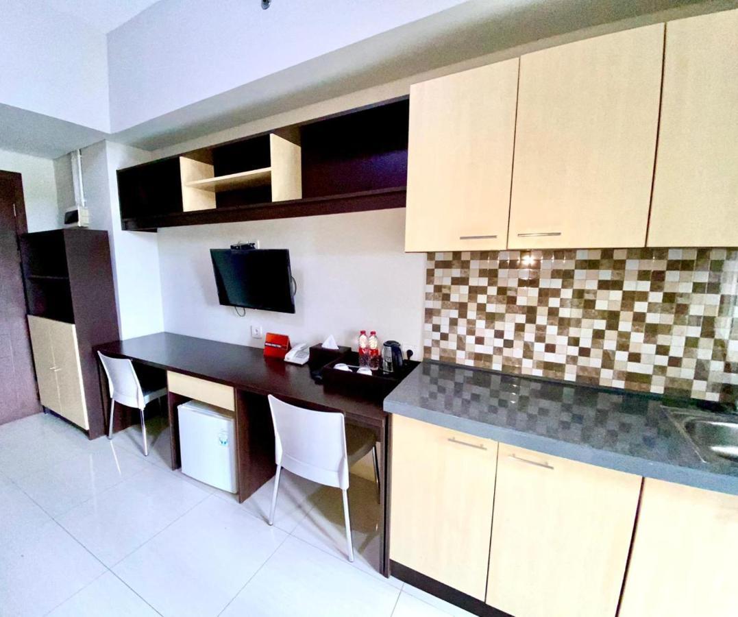 Skyland City Hotel Jatinangor Cilimus Esterno foto
