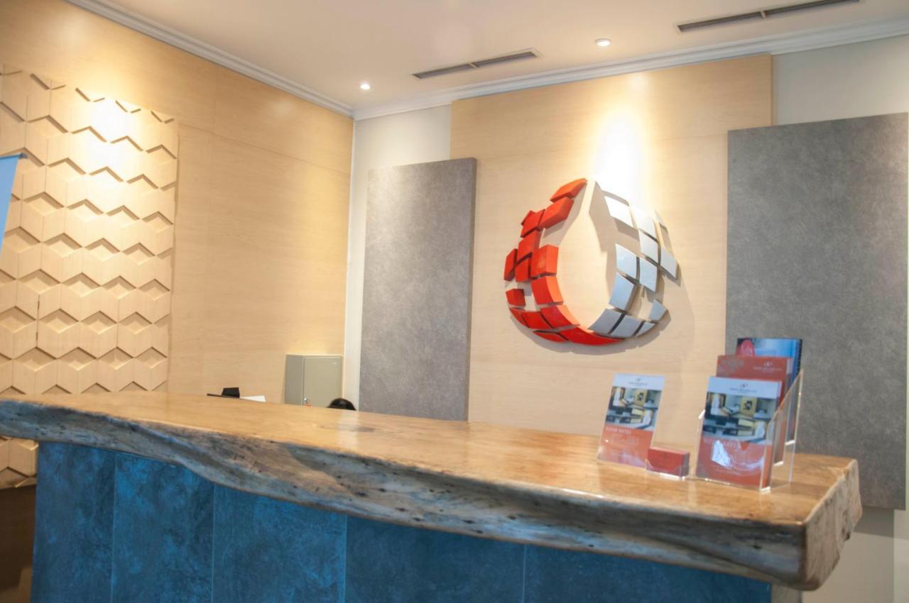 Skyland City Hotel Jatinangor Cilimus Esterno foto